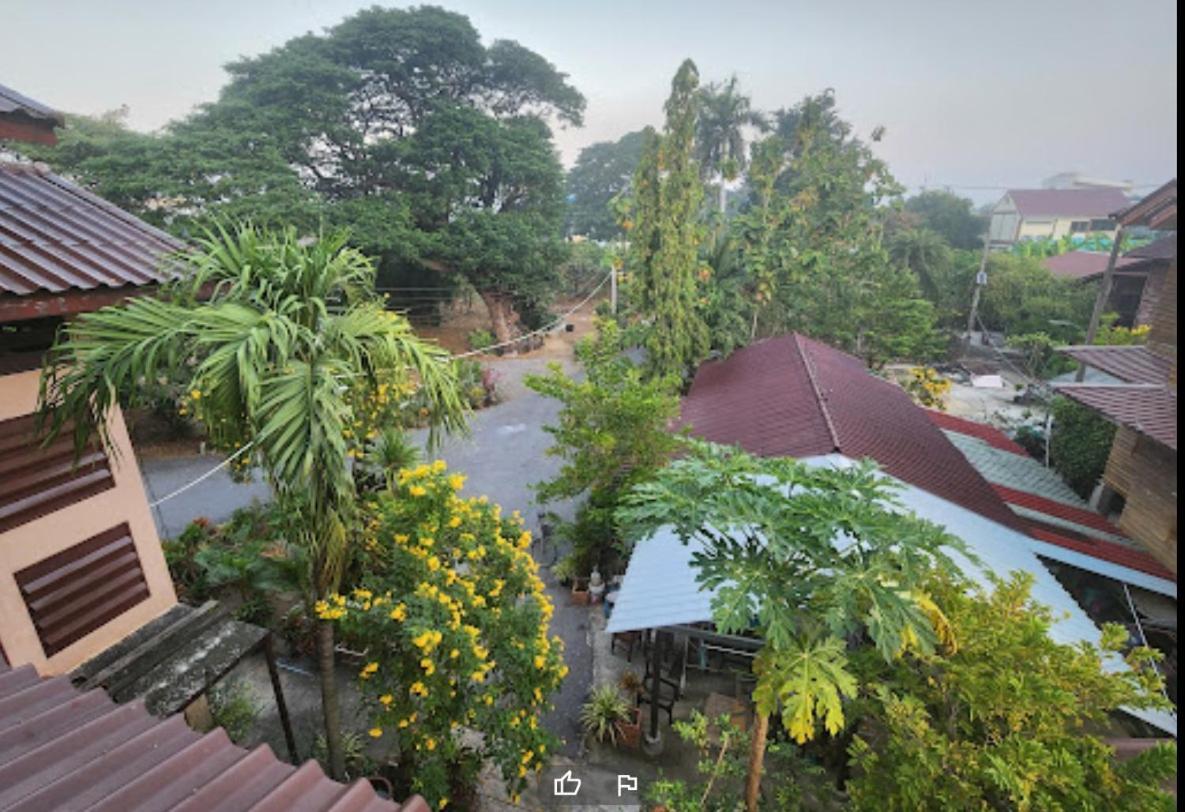 Baan Lotus Guest House Phra Nakhon Si Ayutthaya Exterior foto